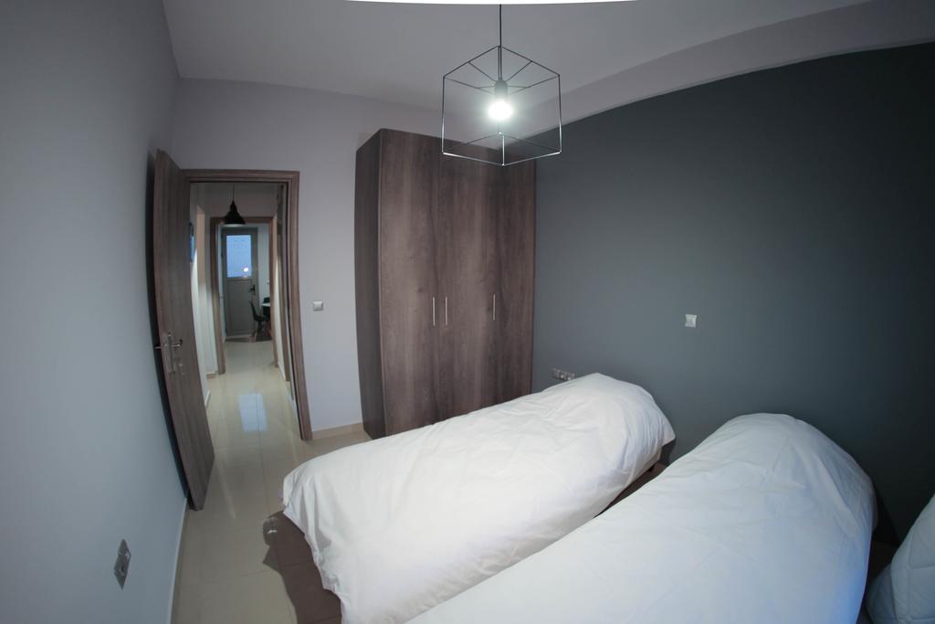 Lak Peristeri Homes Atene Esterno foto