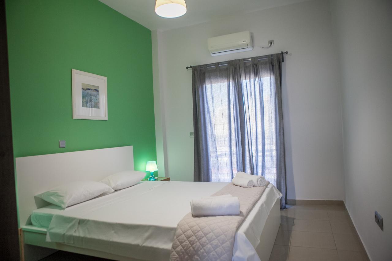 Lak Peristeri Homes Atene Esterno foto