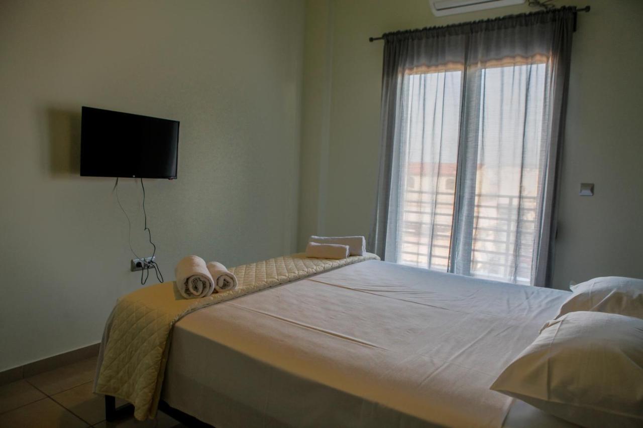 Lak Peristeri Homes Atene Esterno foto